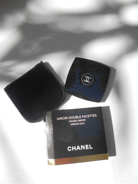 chanel miroir d eau|Chanel miroir mirror duo.